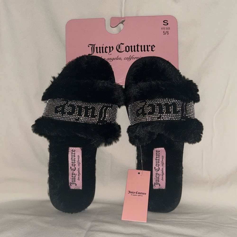 Juicy Couture Fluffy Sandals